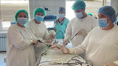 У Нововолинську хірурги видалили в 16-річної дівчини кісту з волоссям та зубами