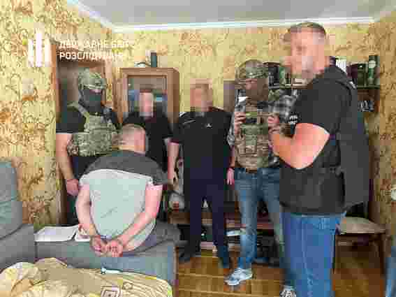 Посадовців вінницького військкомату викрили на допомозі ухилянтам