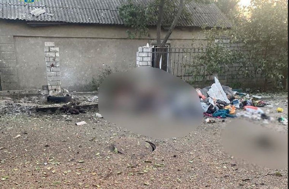 Російська артилерія вдарила по житловому кварталу Херсона, є загиблі