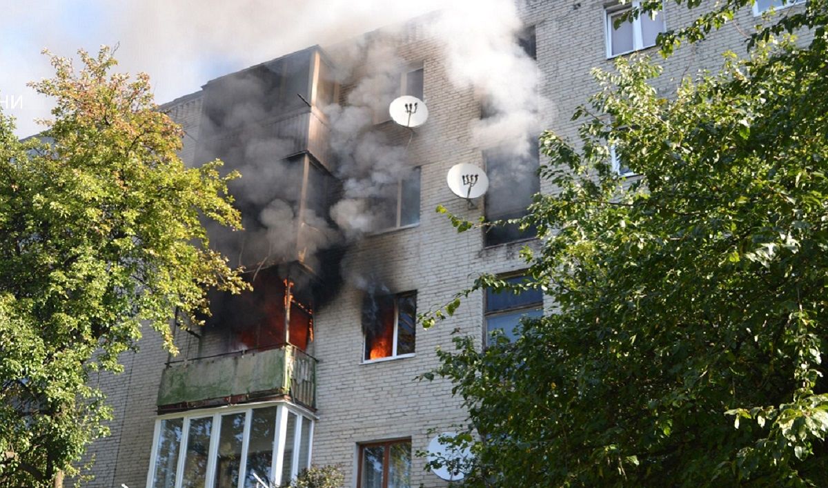 27-річний львів'янин вистрибнув з четвертого поверху палаючого будинку і вижив
