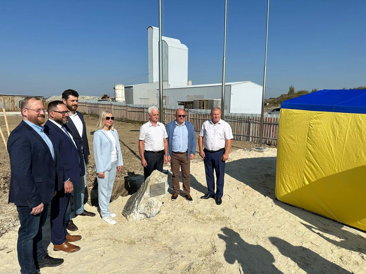 На Франківщині французька компанія Saint-Gobain розпочала будівництво нового заводу
