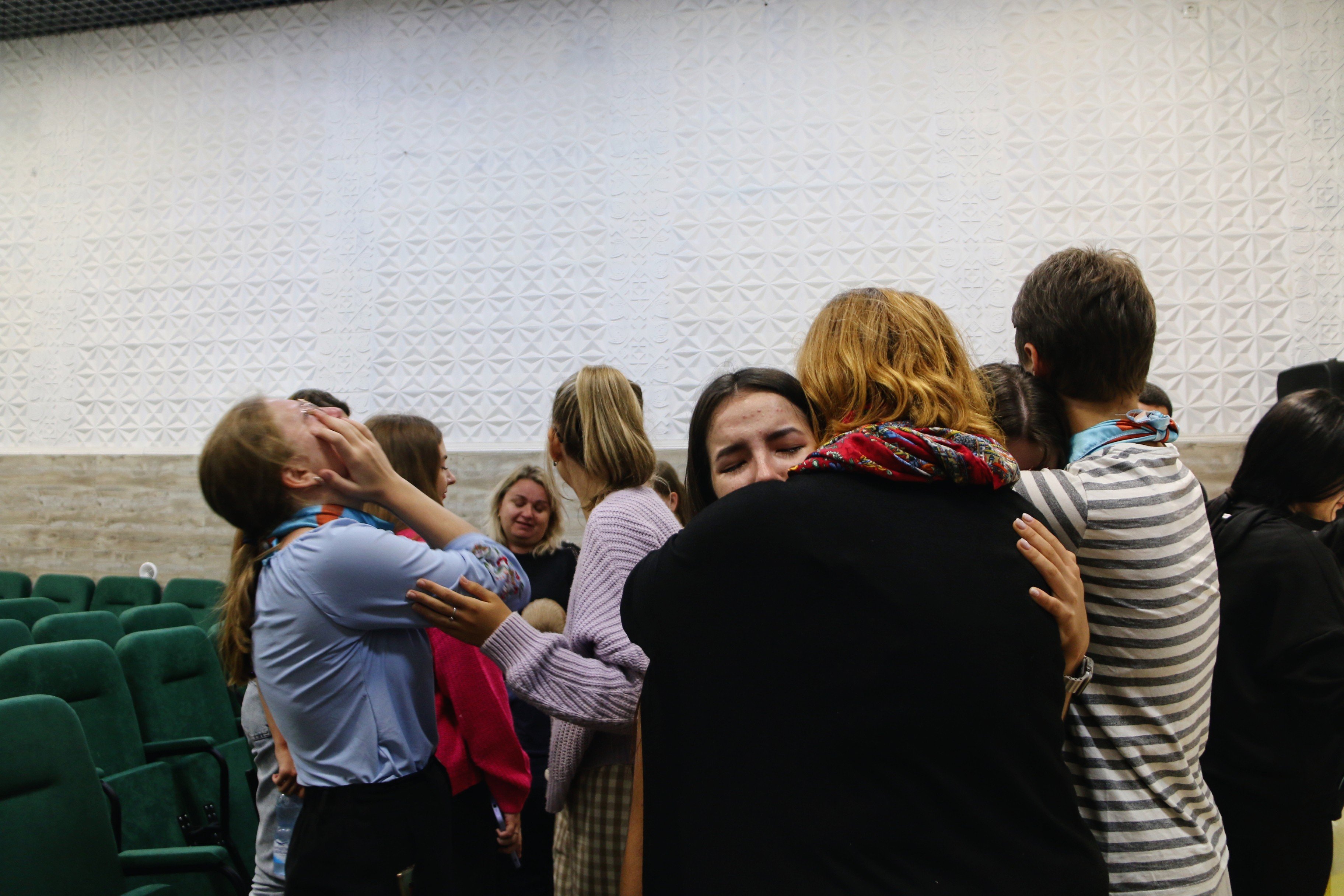 Зустріч в народному домі (Фото ZAXID.NET)