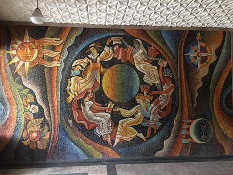 У Львові знищили мозаїку в будівлі видавництва «Вільна Україна»