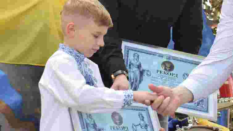 Семирічний хлопчик з Рівненщини став наймолодшим діджеєм в Україні
