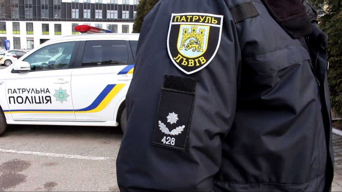 У Львові нетверезий водій назвався священником і намагався підкупити патрульних