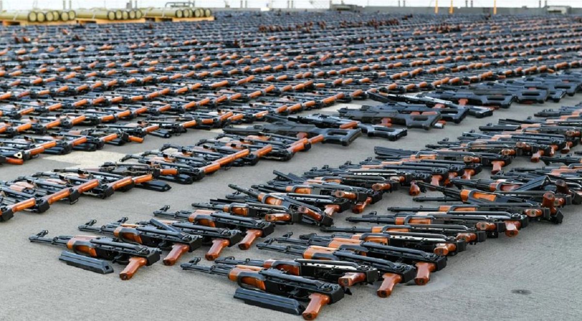 США передадуть Україні тисячі одиниць вилученої іранської зброї та боєприпасів, – CNN