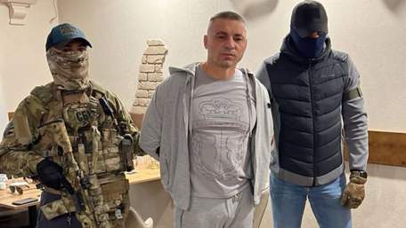 СБУ затримала закарпатського депутата Івана Чубирка