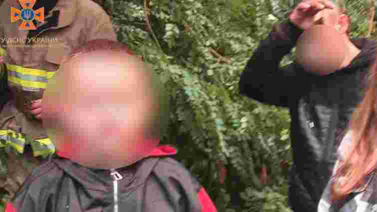 В Яремчі у водоспад Пробій впав 12-річний хлопчик