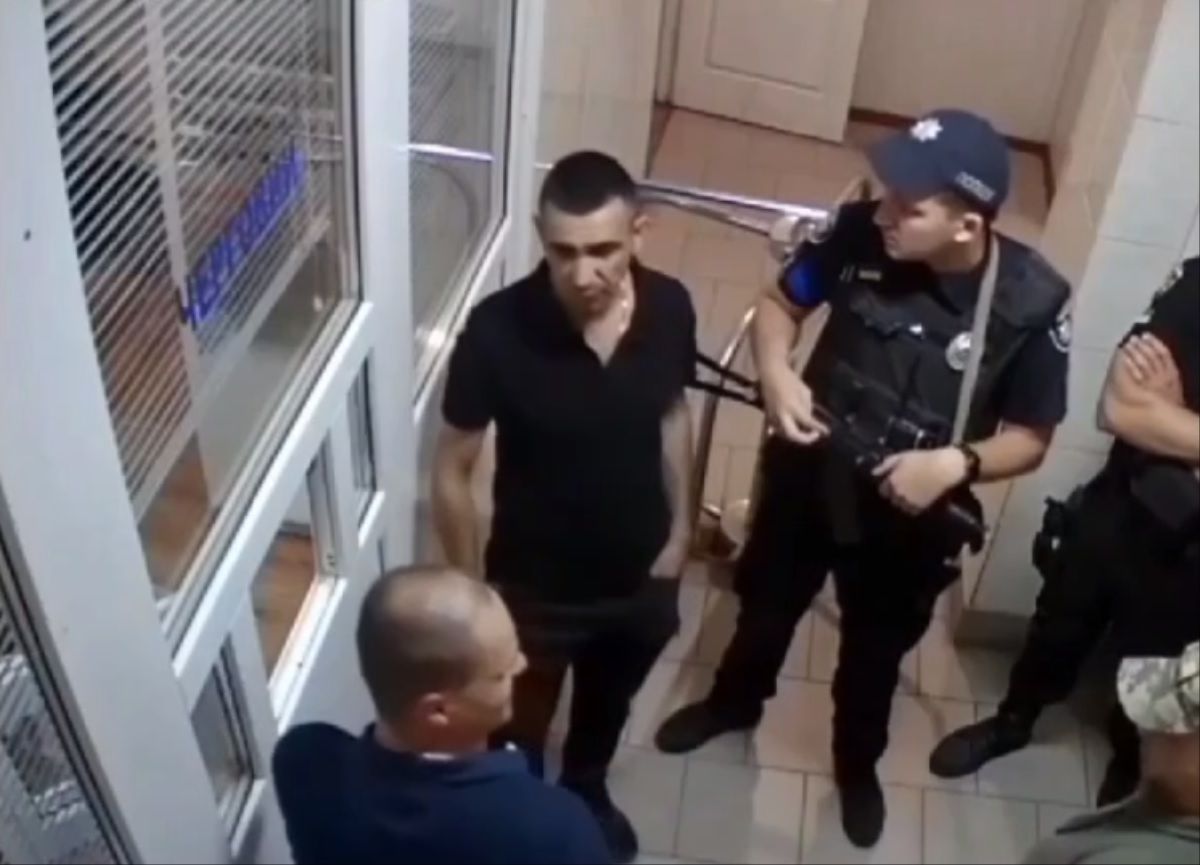 Військова прокуратура розслідує побиття мобілізованого працівниками ТЦК у Чернівцях