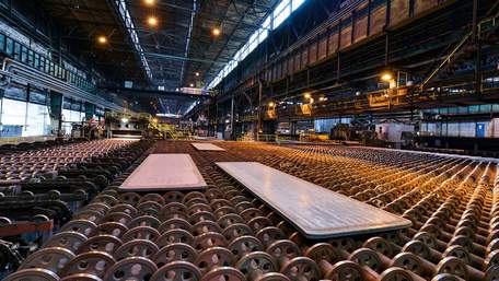 Чеський виробник сталі побудує перший склад у Львові