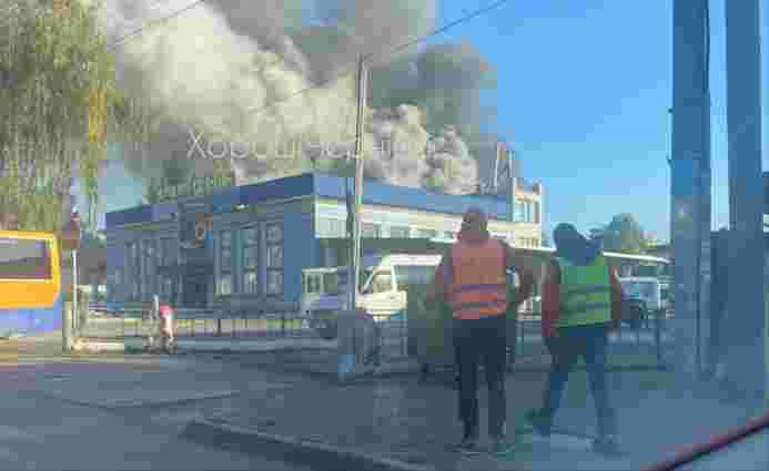 У Чернівцях на складах колишнього заводу виникла масштабна пожежа