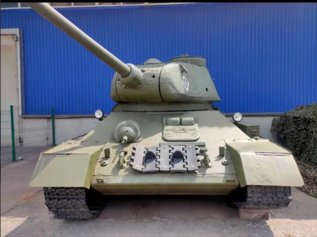 У Тернополі міська рада виставила на аукціон радянський танк Т-34