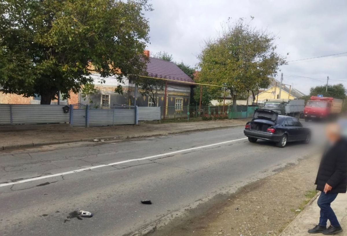 У Чернівцях в ДТП важко травмувався 20-річний студент з Тернопільщини