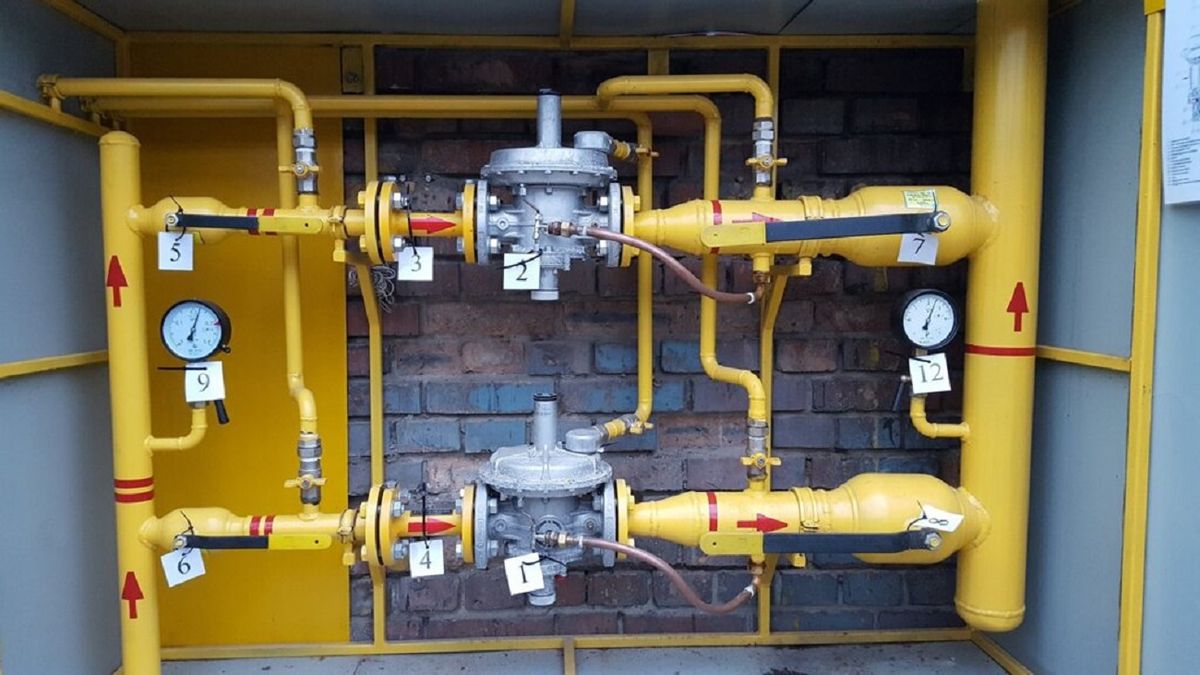 На Рівненщині невідомі перекрили кран на газопроводі і залишили без газу половину села