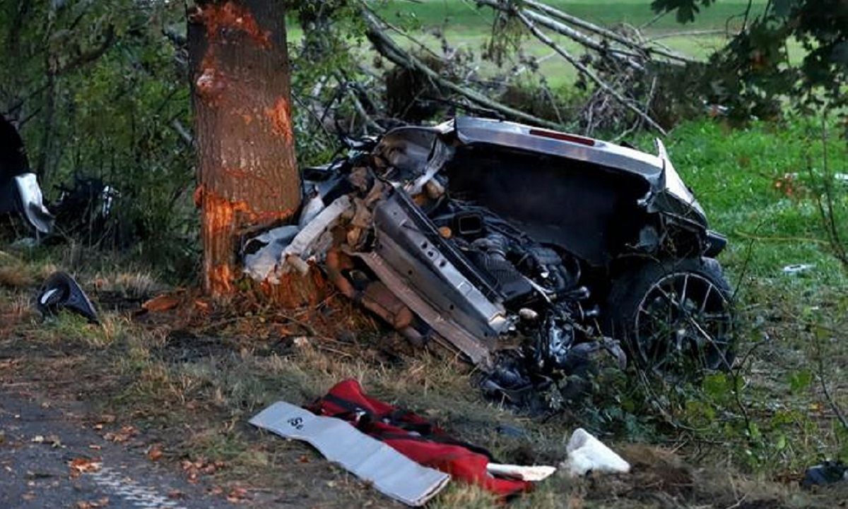Українець на Porsche врізався у дерево біля Вроцлава, двоє загиблих