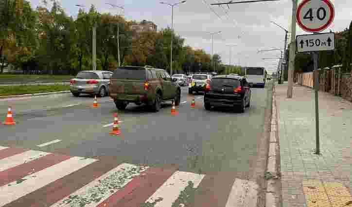 У Львові водій пікапа збив 19-річну дівчину на переході - ZAXID.NET dqxikeidqxidqrant