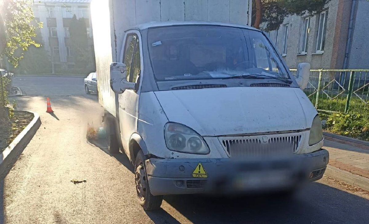 На Волині водій вантажівки на смерть збив літню жінку, їдучи заднім ходом