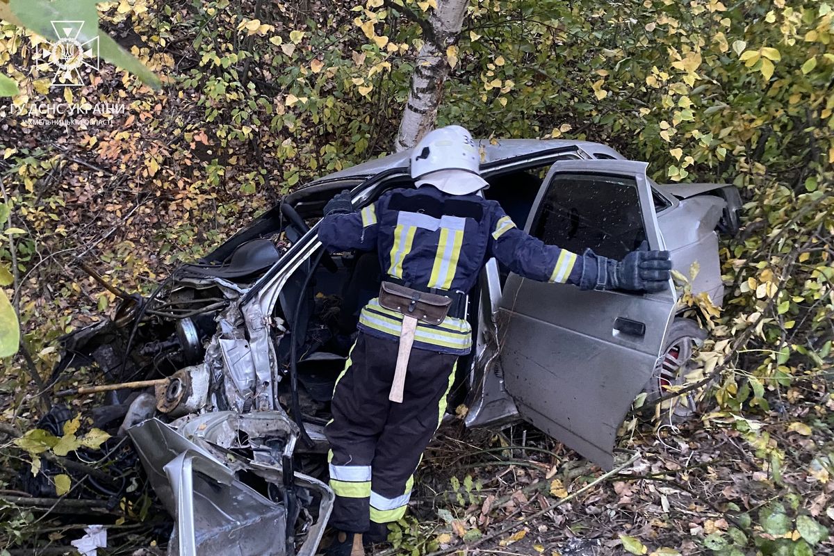 17-річний водій загинув внаслідок аварії на Хмельниччині