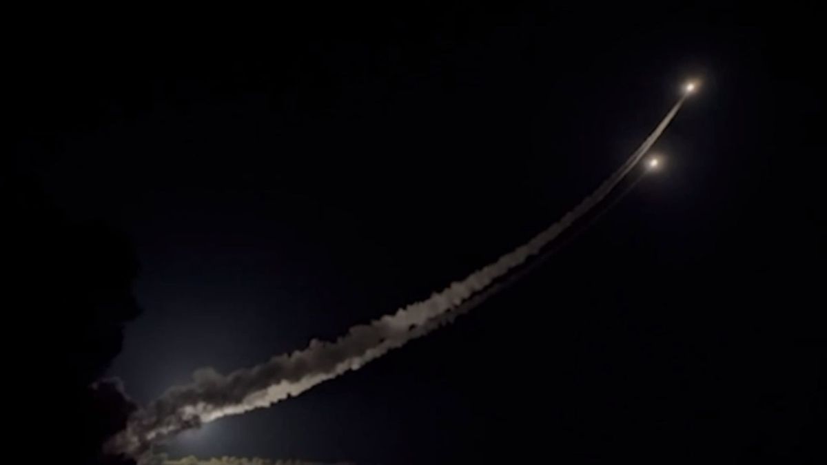 Валерій Залужний показав роботу ракет ATACMS