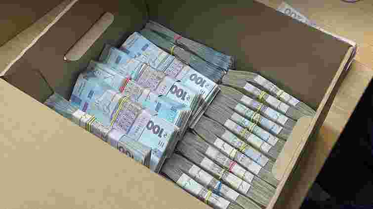 БЕБ вилучило понад 8 млн грн готівки під час обшуків у холдингу «!Фест»