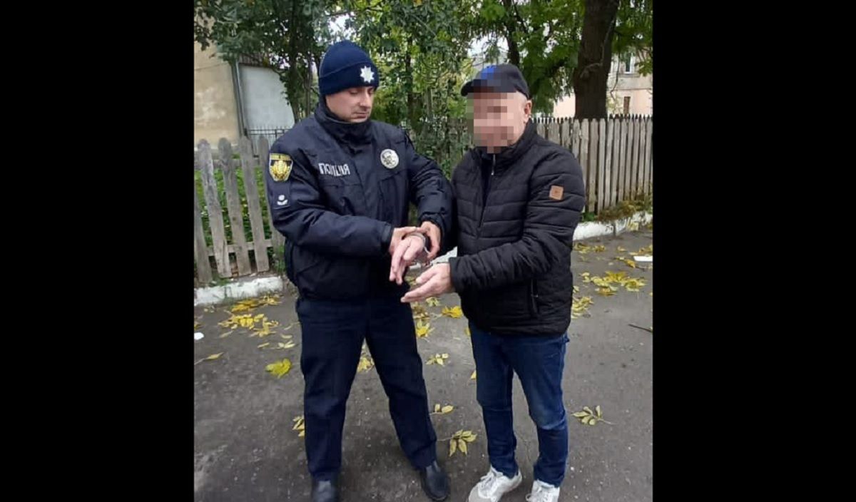 58-річний мешканець Червонограда вдарив ножем гостя у своїй квартирі