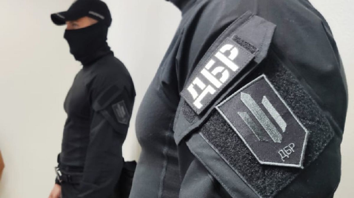 У Сумах начальника відділу поліції по боротьбі з хабарами запідозрили в хабарництві