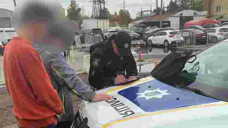 У Львові інструктор з водіння викликав поліцію через пропозицію хабаря