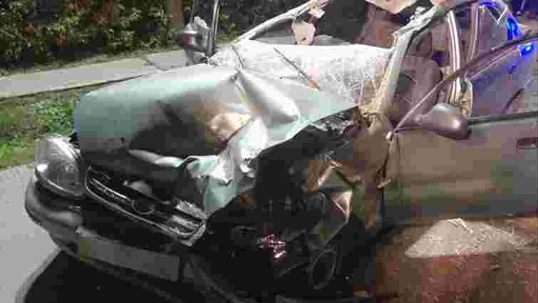 На Тернопільщині в смертельній ДТП з комбайном загинув пасажир авто