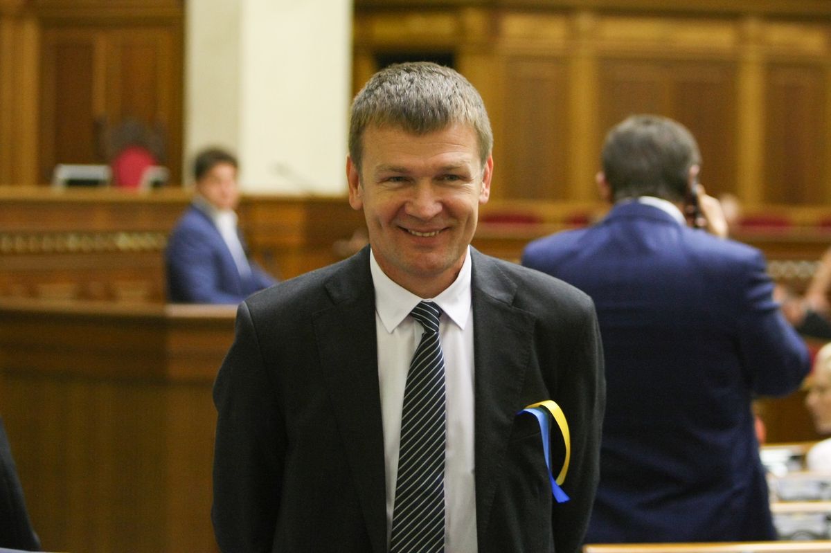 Нардепа із Закарпаття підозрюють у привласненні сотень гектарів землі