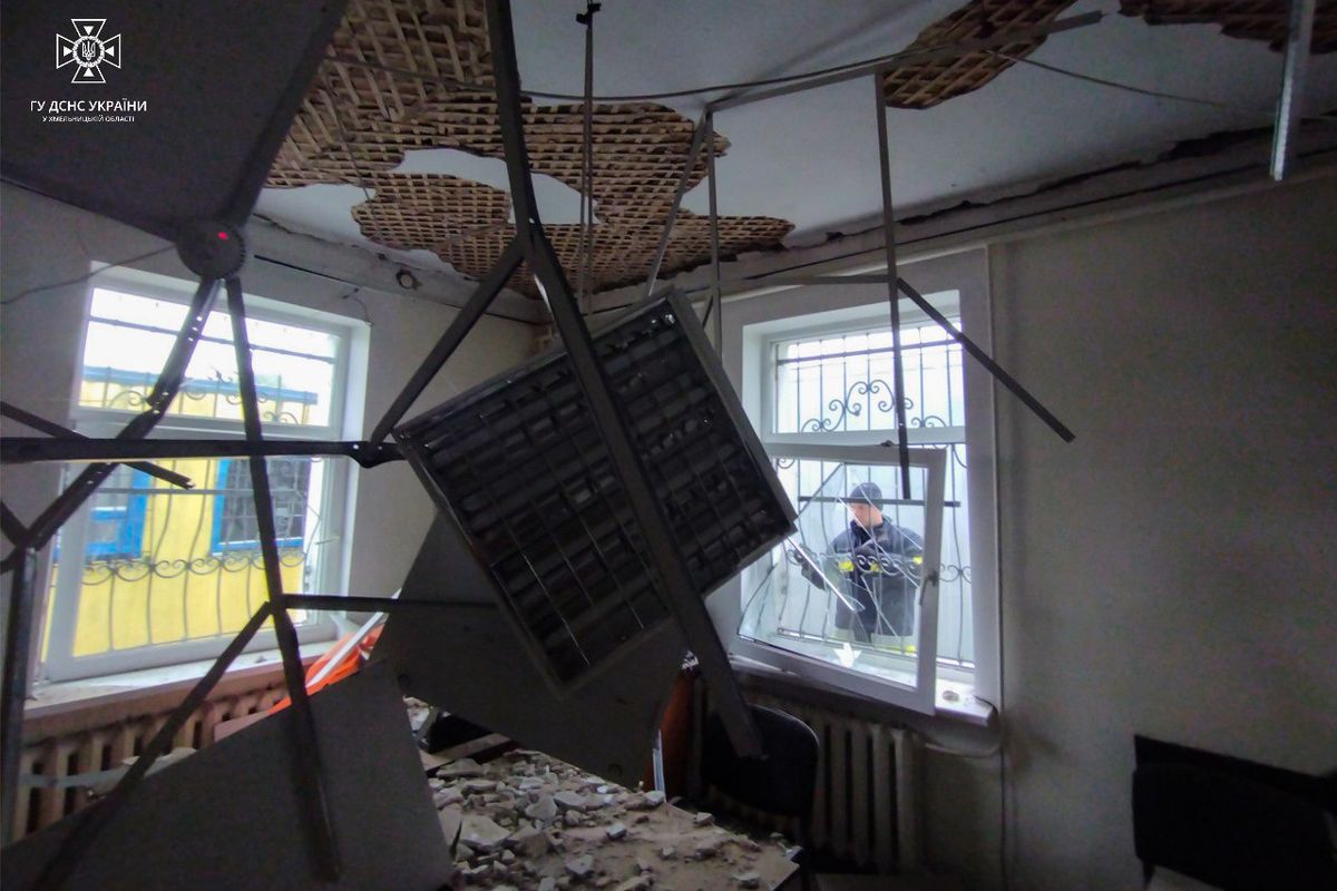 Внаслідок атаки дронів на Хмельниччину постраждало понад  1700 цивільних об'єктів