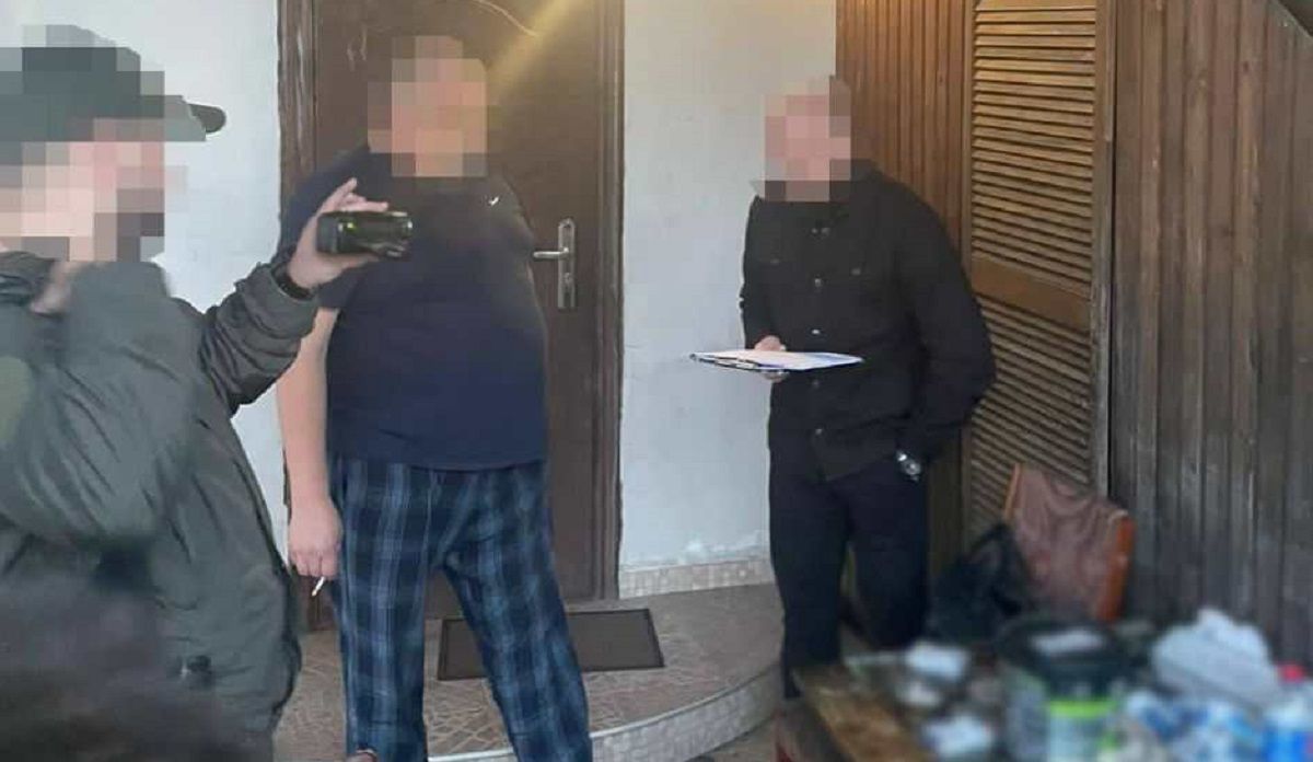 54-річного львів’янина затримали за продаж довідок МСЕК про інвалідність