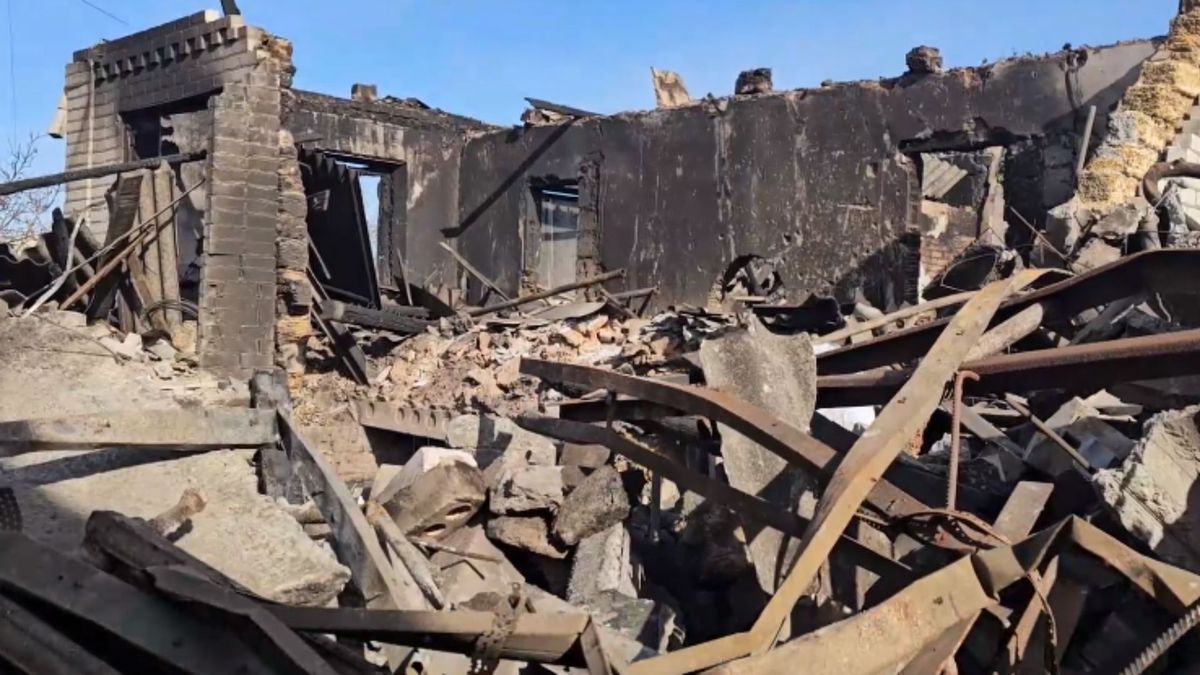 Внаслідок атаки росіян на житловий будинок на Херсонщині загинув чоловік