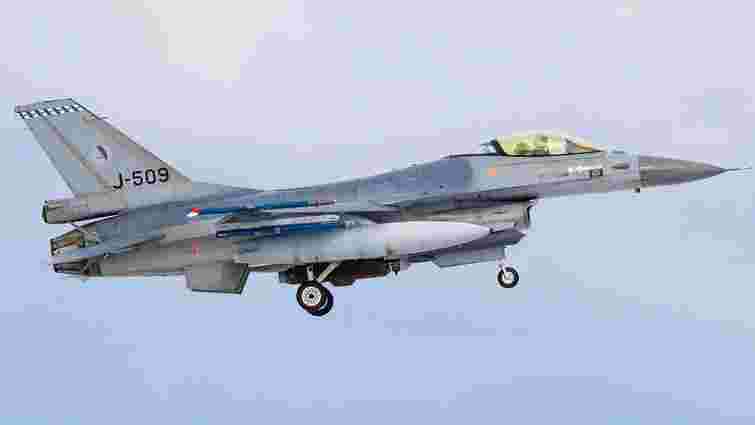 Нідерланди уточнили,  коли до Румунії прибудуть обіцяні Україні літаки F-16