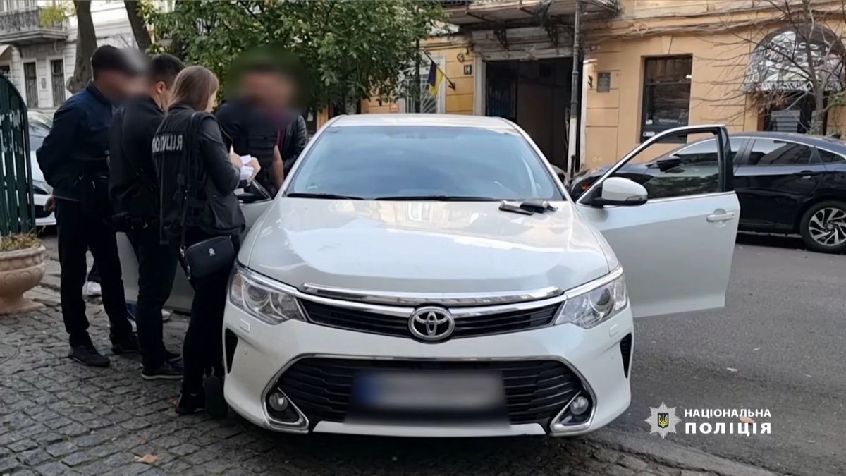 На Одещині затримали священика та стоматолога, які допомагали ухилянтам втекти за кордон
