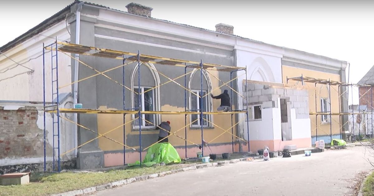 Волинянку через суд зобов'язали демонтувати утеплення з пам'ятки архітектури ХІХ століття
