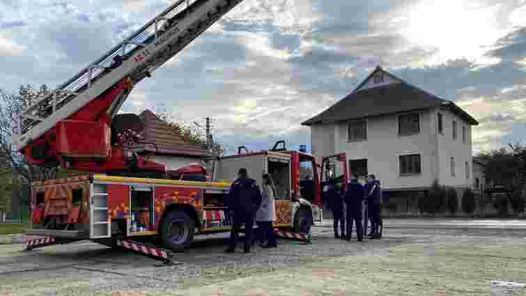 Рятувальники Івано-Франківська отримали 32-метрову пожежну автодрабину