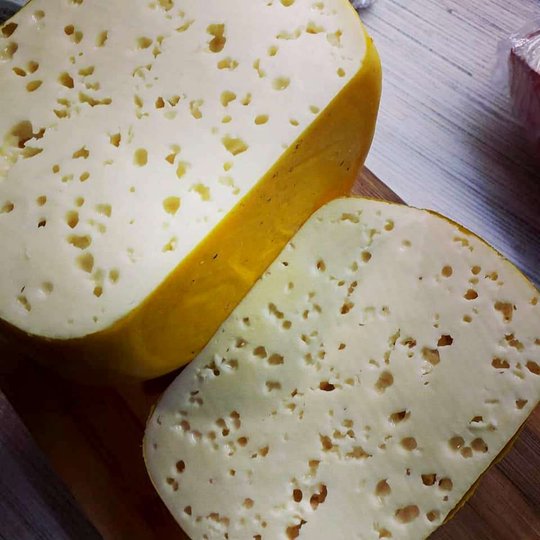 Сир маасдам