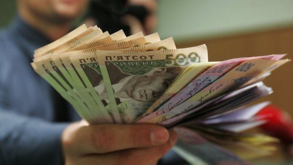 Середня зарплата на Львівщині зросла до 18 тис. грн