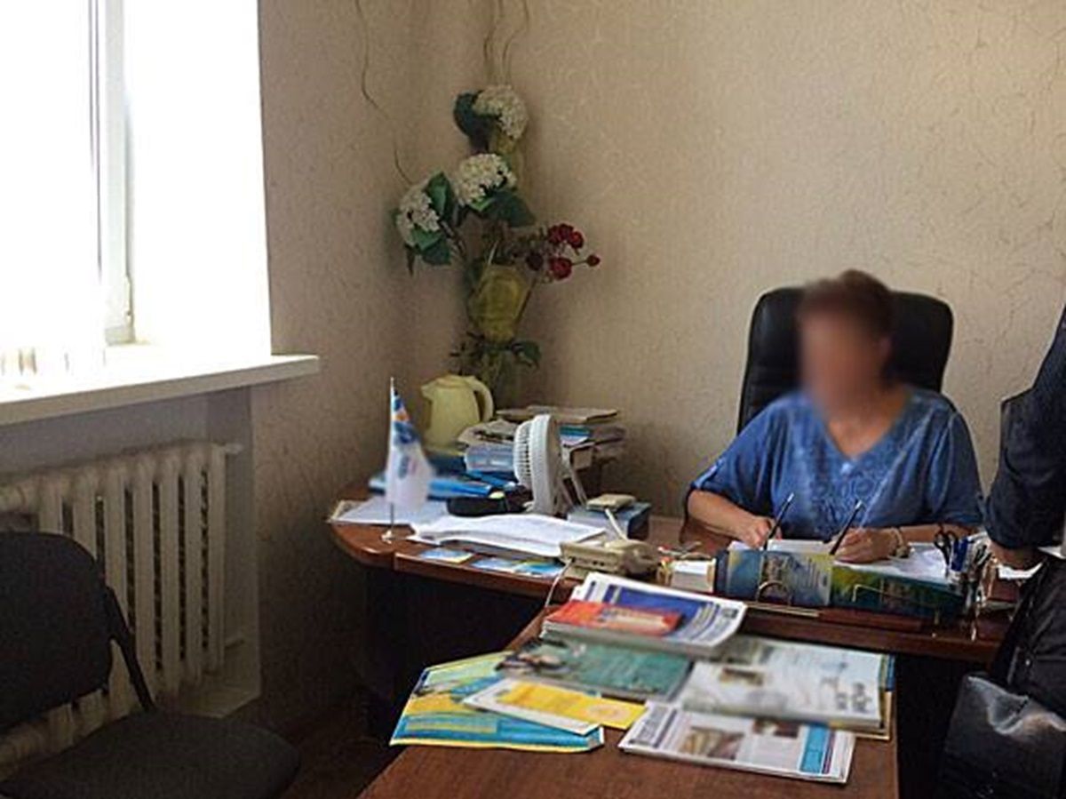 Екс-директорка луцького коледжу відсудила 455 тис. грн за звинувачення в хабарництві