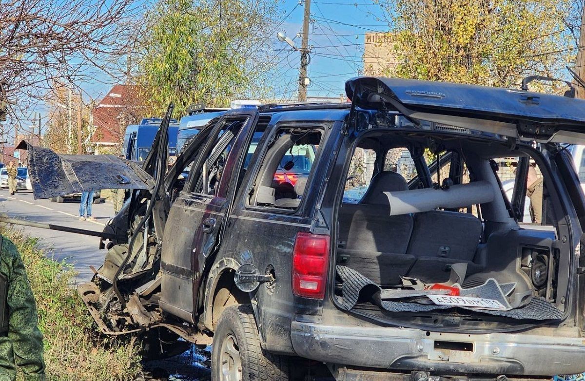 У Луганську підірвали авто екс-начальника «народної міліції ЛНР» Михайла Філіпоненка