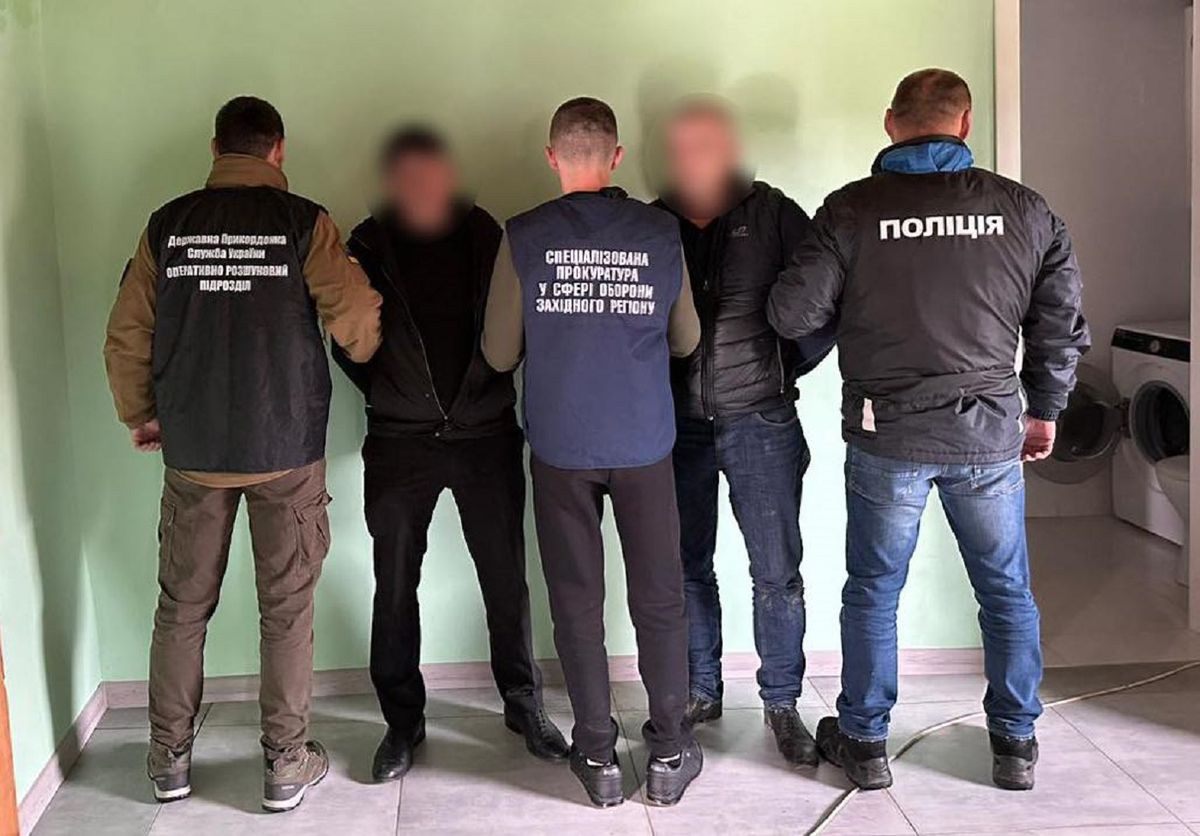 За допомогу ухилянтам переплисти кордон на Закарпатті затримали трьох чоловіків