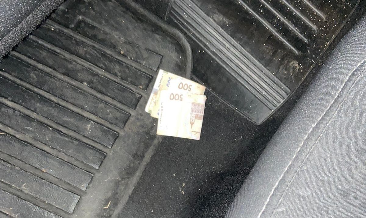 П’яний водій BMW X3 у центрі Львова запропонував поліцейським хабар