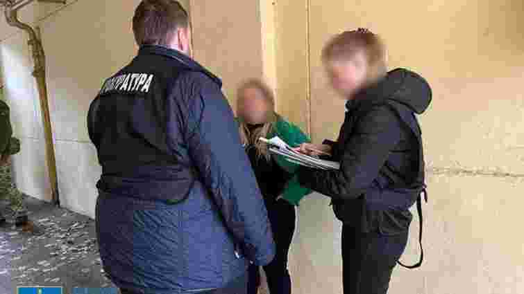 В Одесі затримали жінку, яка шукала фіктивних дружин з інвалідністю для ухилянтів 