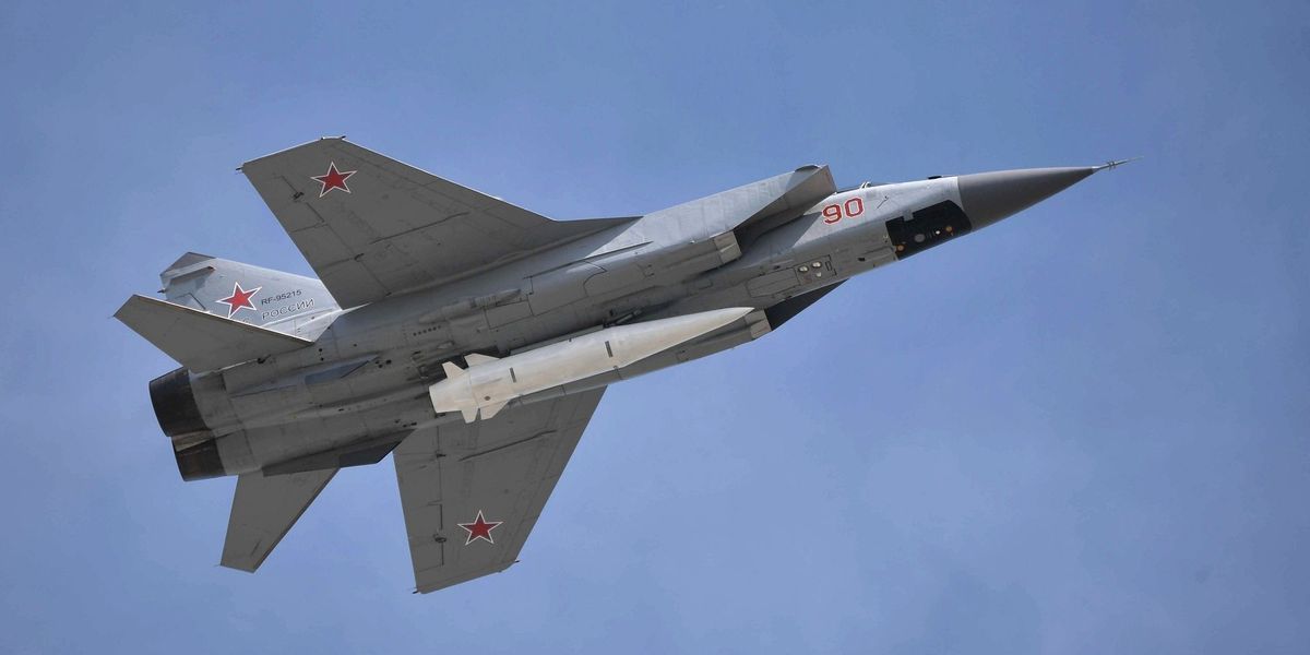 Зеленський доручив вирішити проблему затяжних тривог через російські МіГи