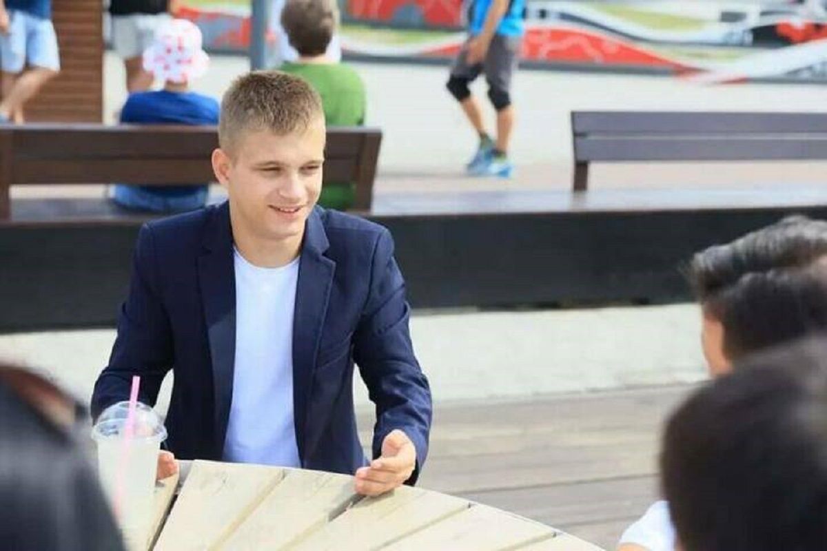 Вивезений з Маріуполя 17-річний Богдан Єрмохін покинув Росію