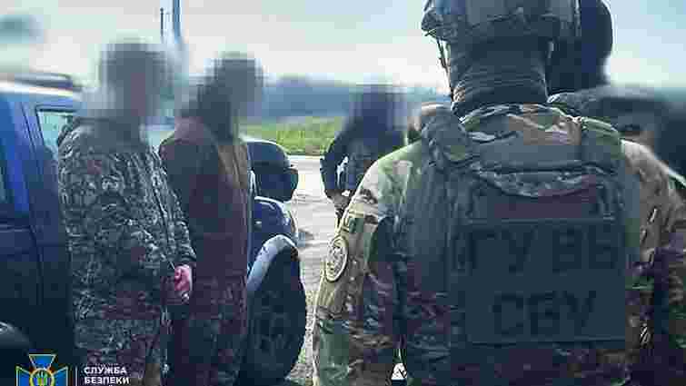 На Донеччині контрактники намагались продати трофейну російську зброю злочинцям