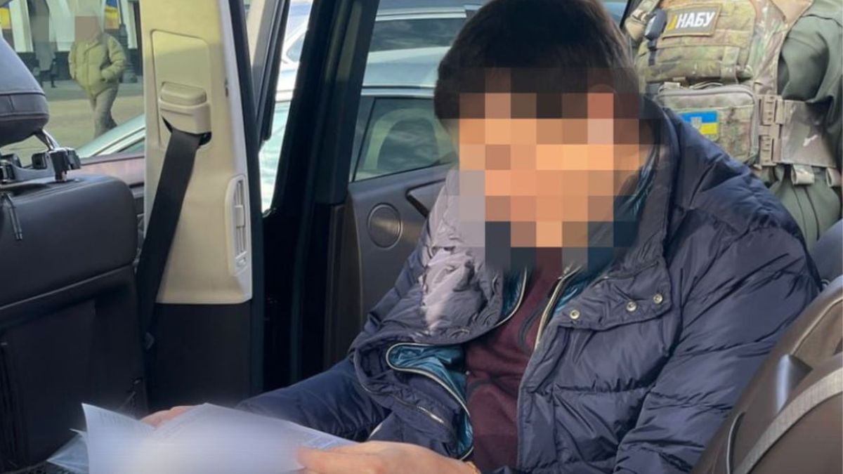 Нардеп від «Слуги народу» намагався підкупити біткоїнами Мустафу Найєма