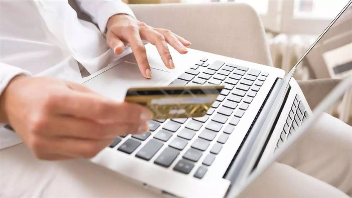 Інтернет-шахраї виманили у жительки Івано-Франківська майже 200 тисяч гривень