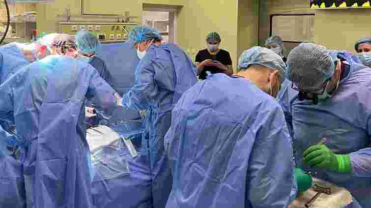 В Тернопільській обласній клінічній лікарні провели успішну пересадку серця тернополянину 