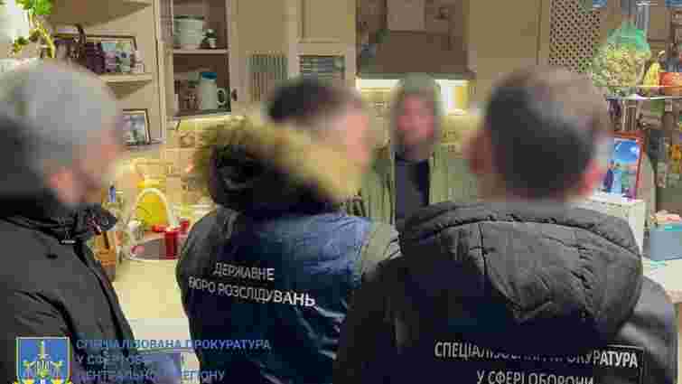 На Київщині посадовці військової частини розкрадали кошти на закупівлі харчів